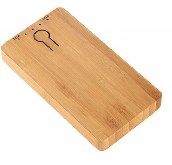 ECO BAMBOO PHONE CHARGER
