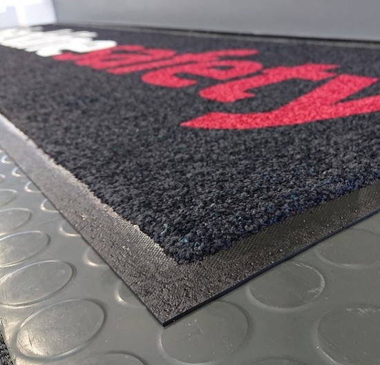 RUBBER BASE FLOOR MATS